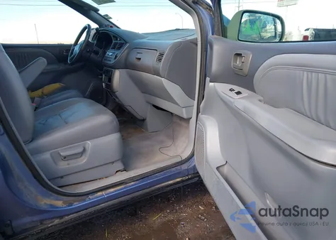 2001 Toyota Sienna Le/Xle from USA, damaged, VIN 4T3ZF13C81U382423